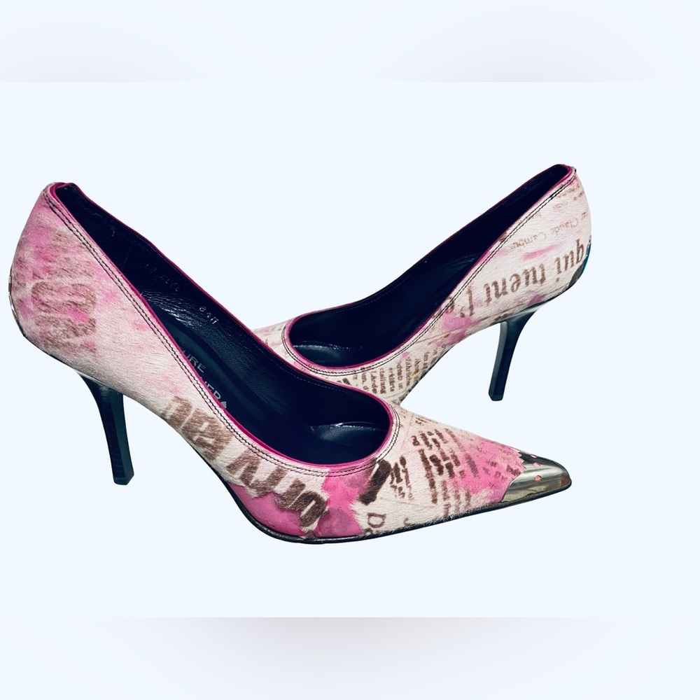 DONALD J PLINER Couture Italy Fuschia Pink Newsprint Leather Pump 8-1/2M NEW